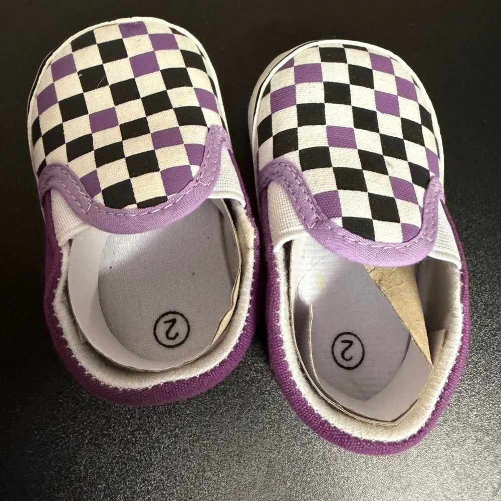 Checkerboard Crib Shoes Unisex Girls Size 2 Purple Black White Skate Casual Soft